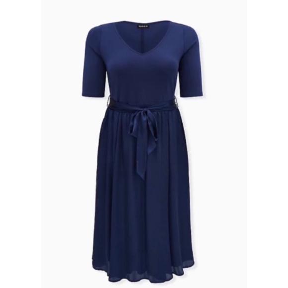 🆕 Knit to Woven Midi Dress 1 1X 14 16 NWT Torrid New! Blue - Picture 5 of 6